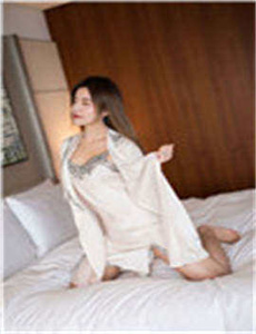 美丽寡妇西条丽